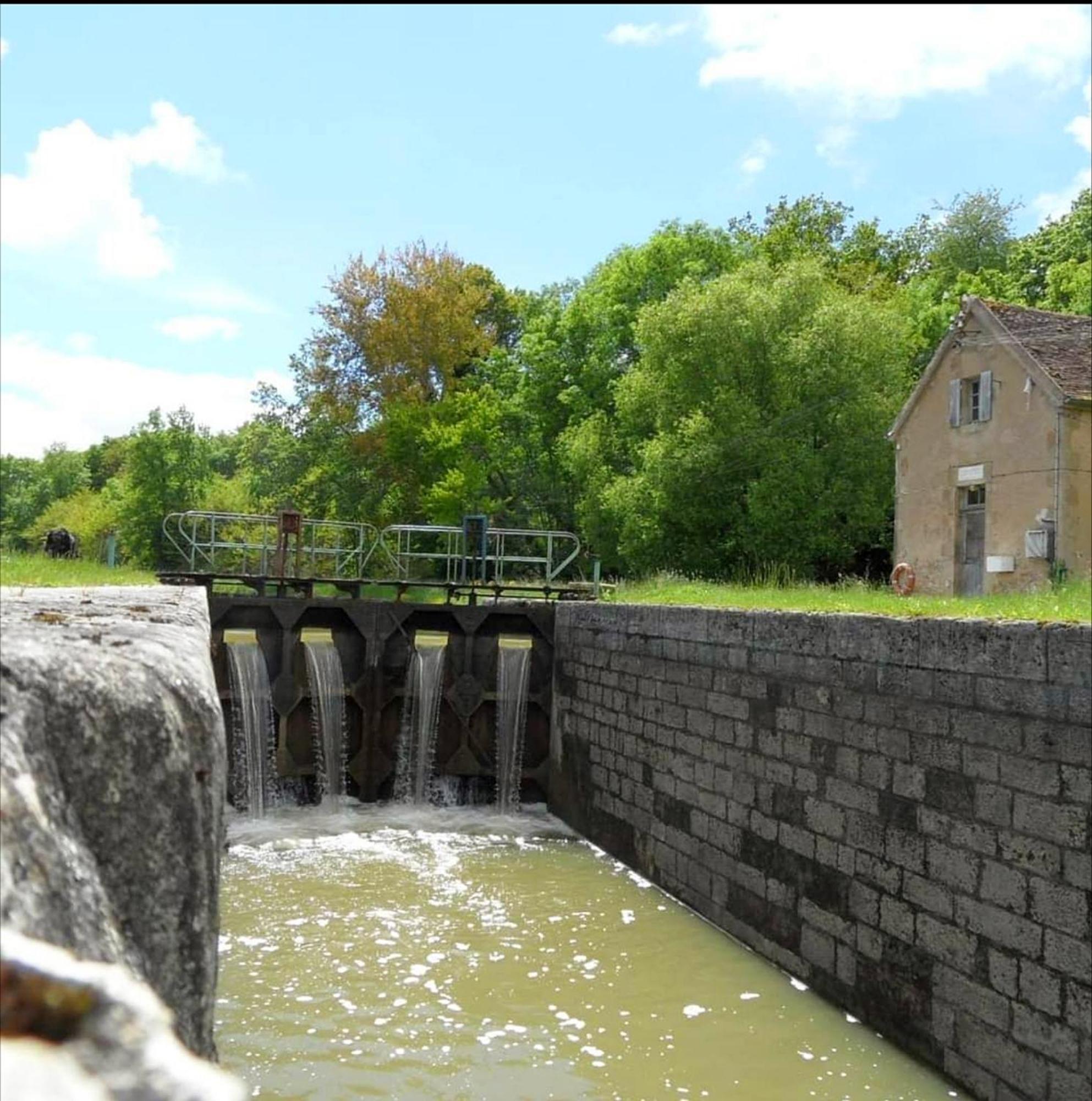 Gite Le Delice Villa Tannay  Esterno foto